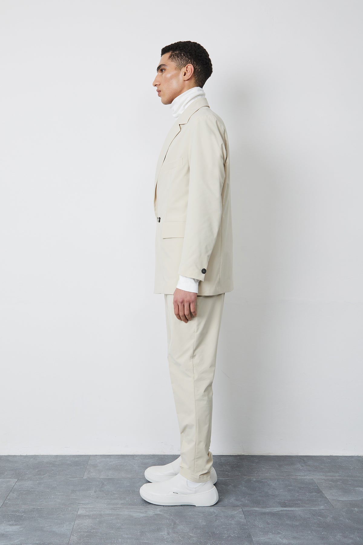 beige