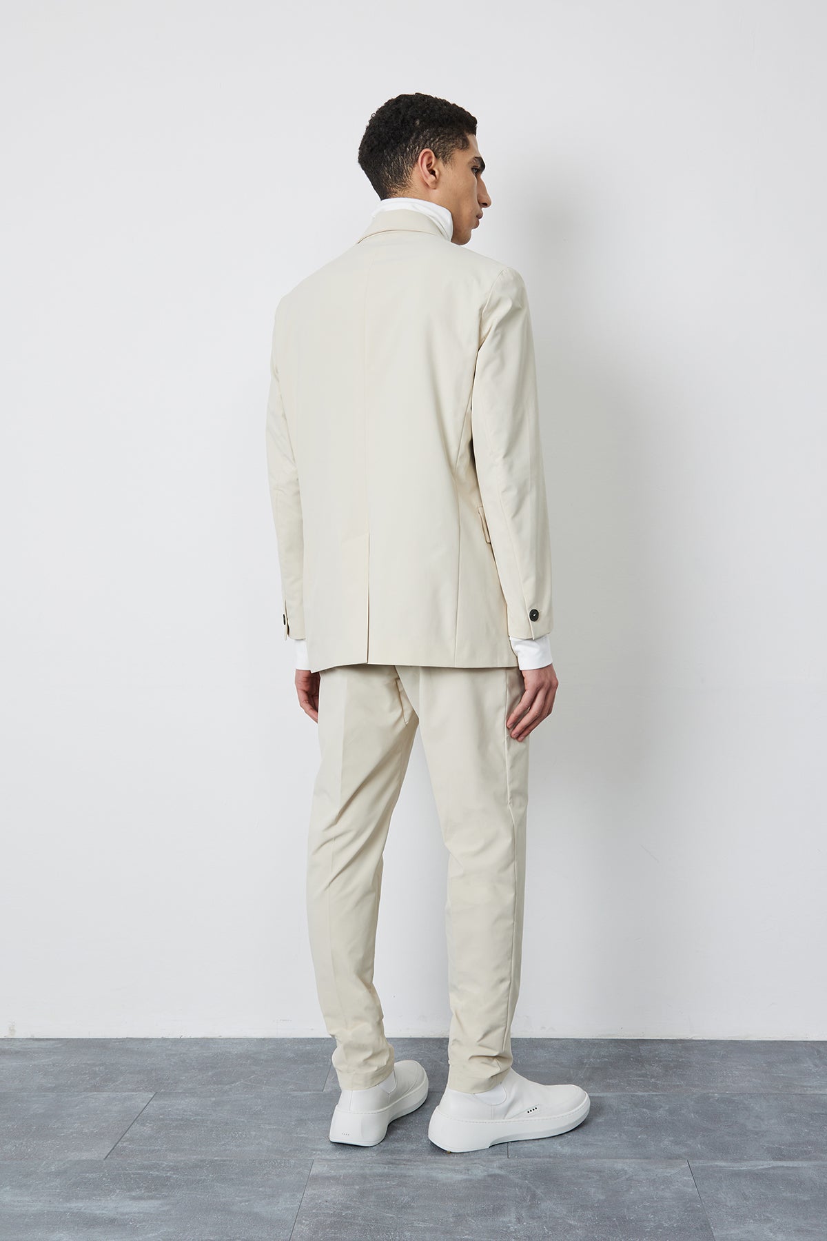 beige