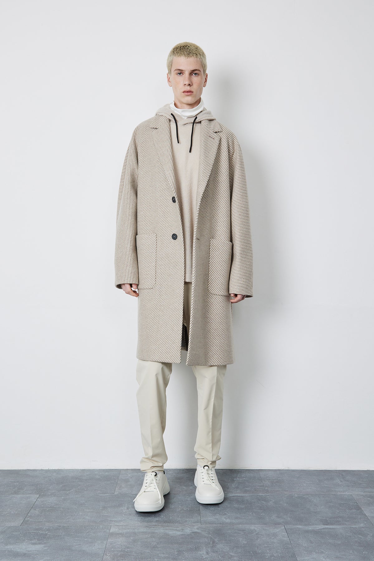 beige toupe