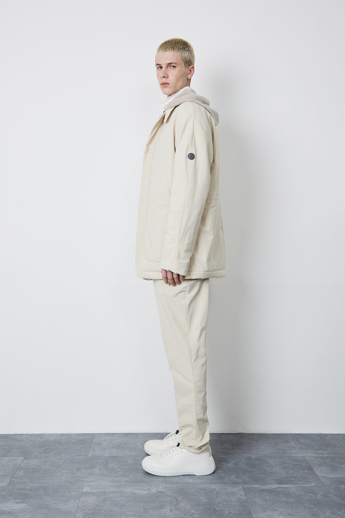 beige