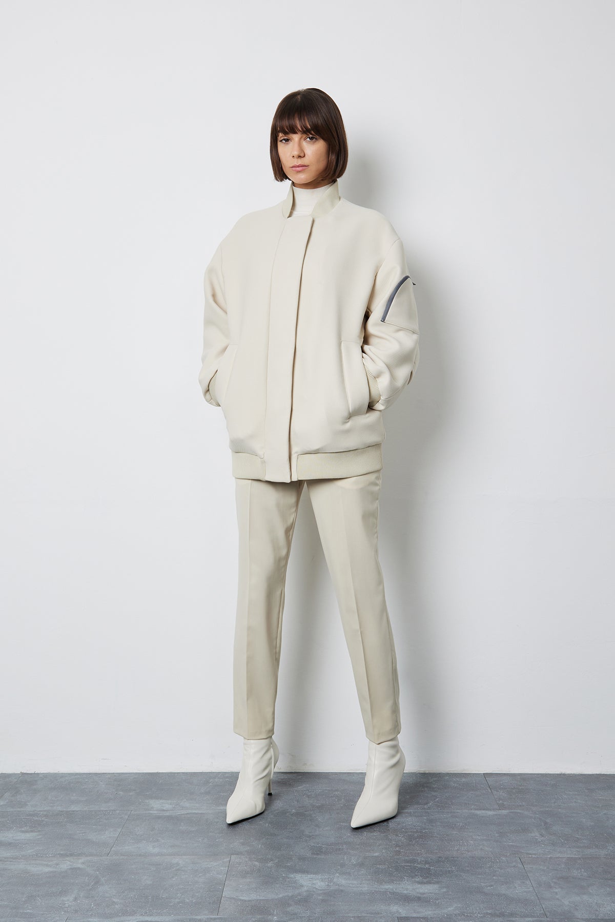 beige