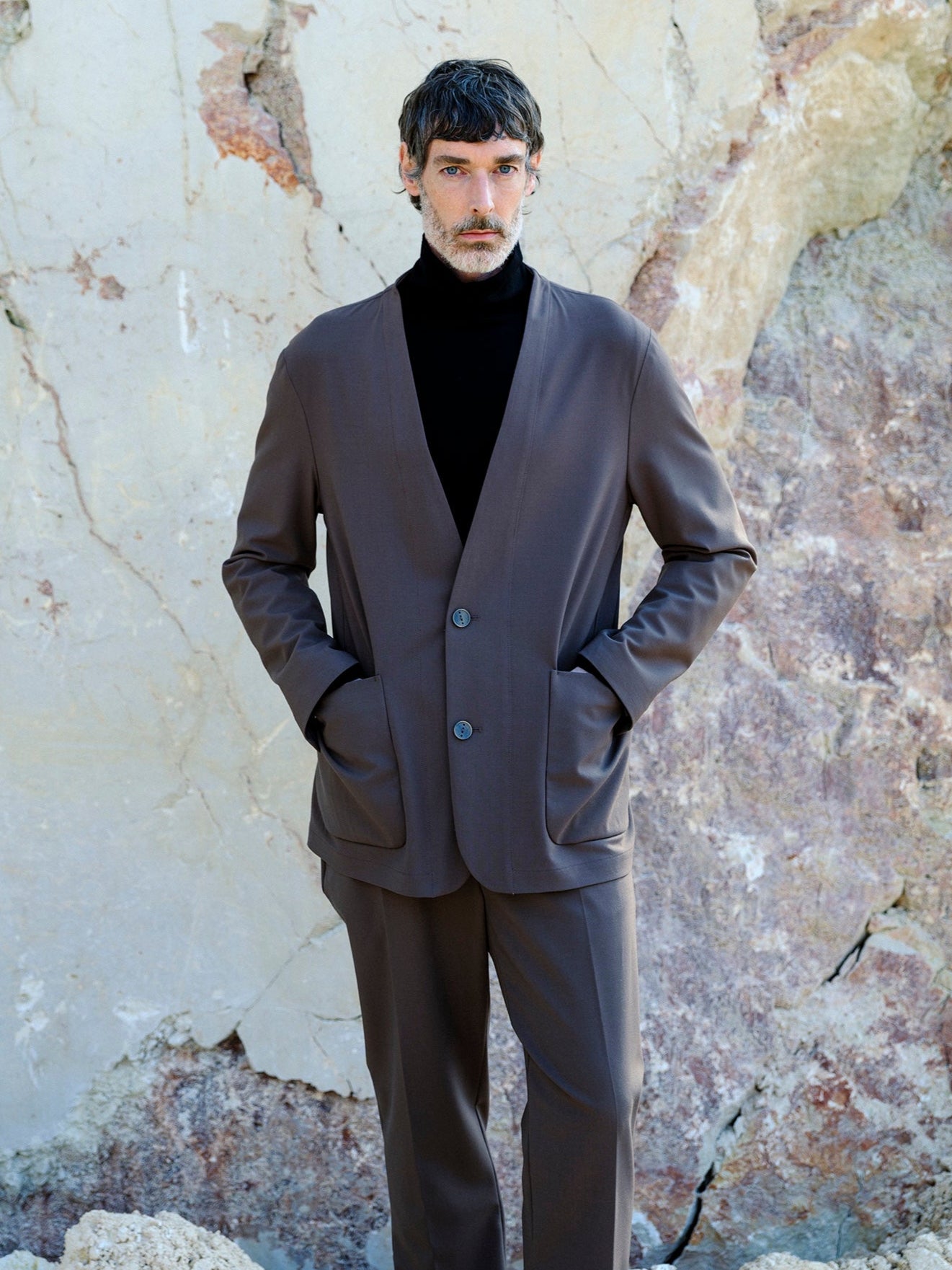 Hevò Official Site - Italian elegance and style for him and her.