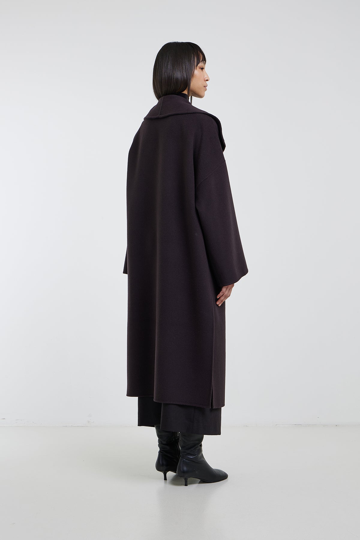 Isolecheradidw Coat