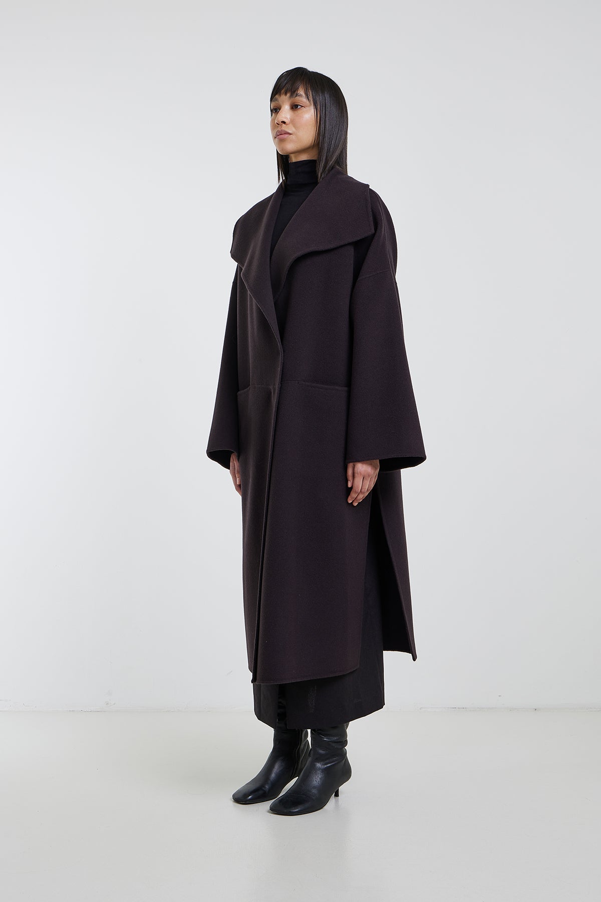 Isolecheradidw Coat