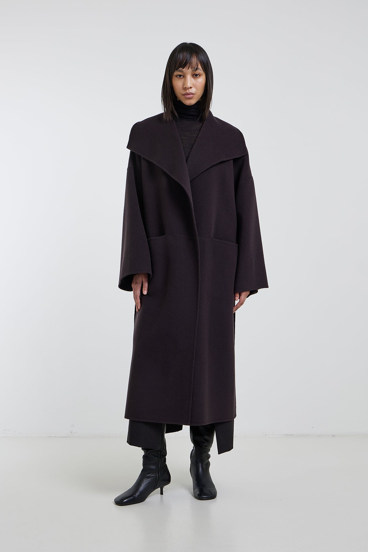Isolecheradidw Coat