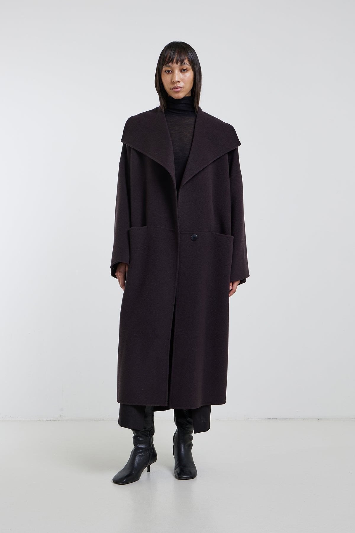 Isolecheradidw Coat