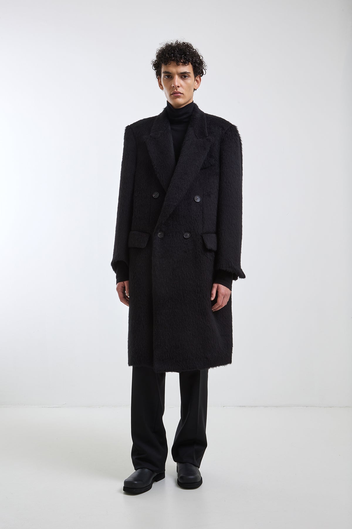 Hevò Official Site - Italian elegance and style for him and her.